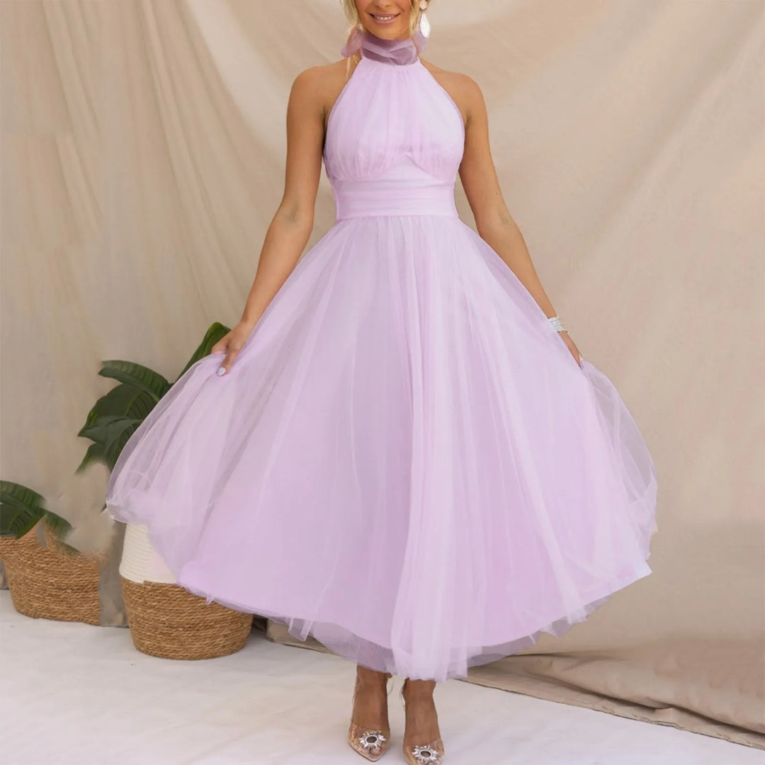 Coraline - Elegant Sleeveless Dress
