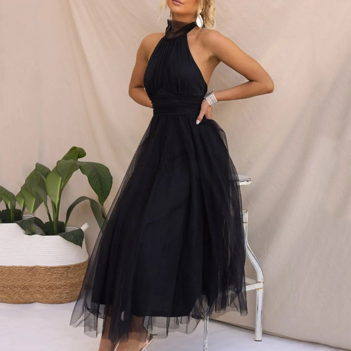 Coraline - Elegant Sleeveless Dress