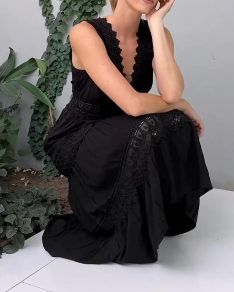 Clarisa - V-Neck Dress